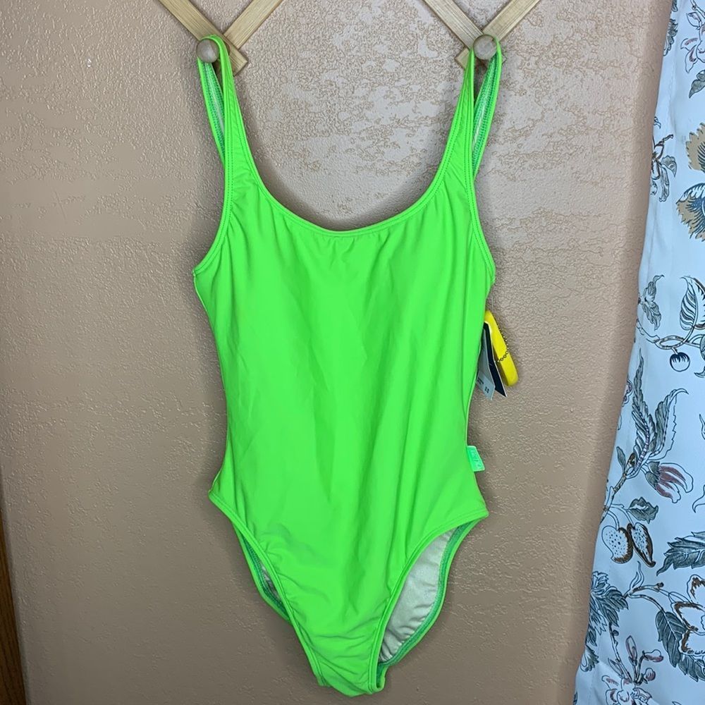 Nautica Classic Crew One Piece Swimsuit Size 8